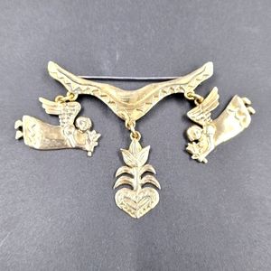 Jeep Collins Dangle Angels Brooch